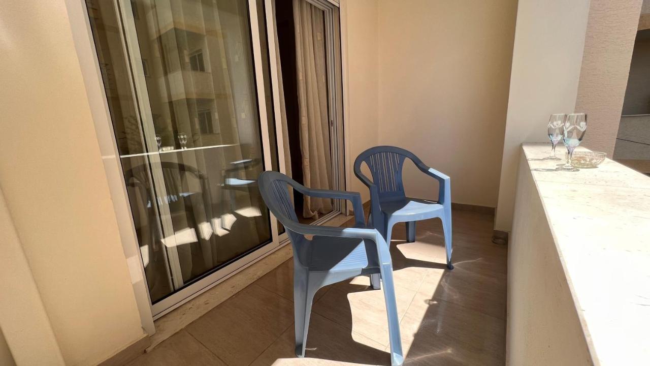Mire Apartment Durres Bagian luar foto