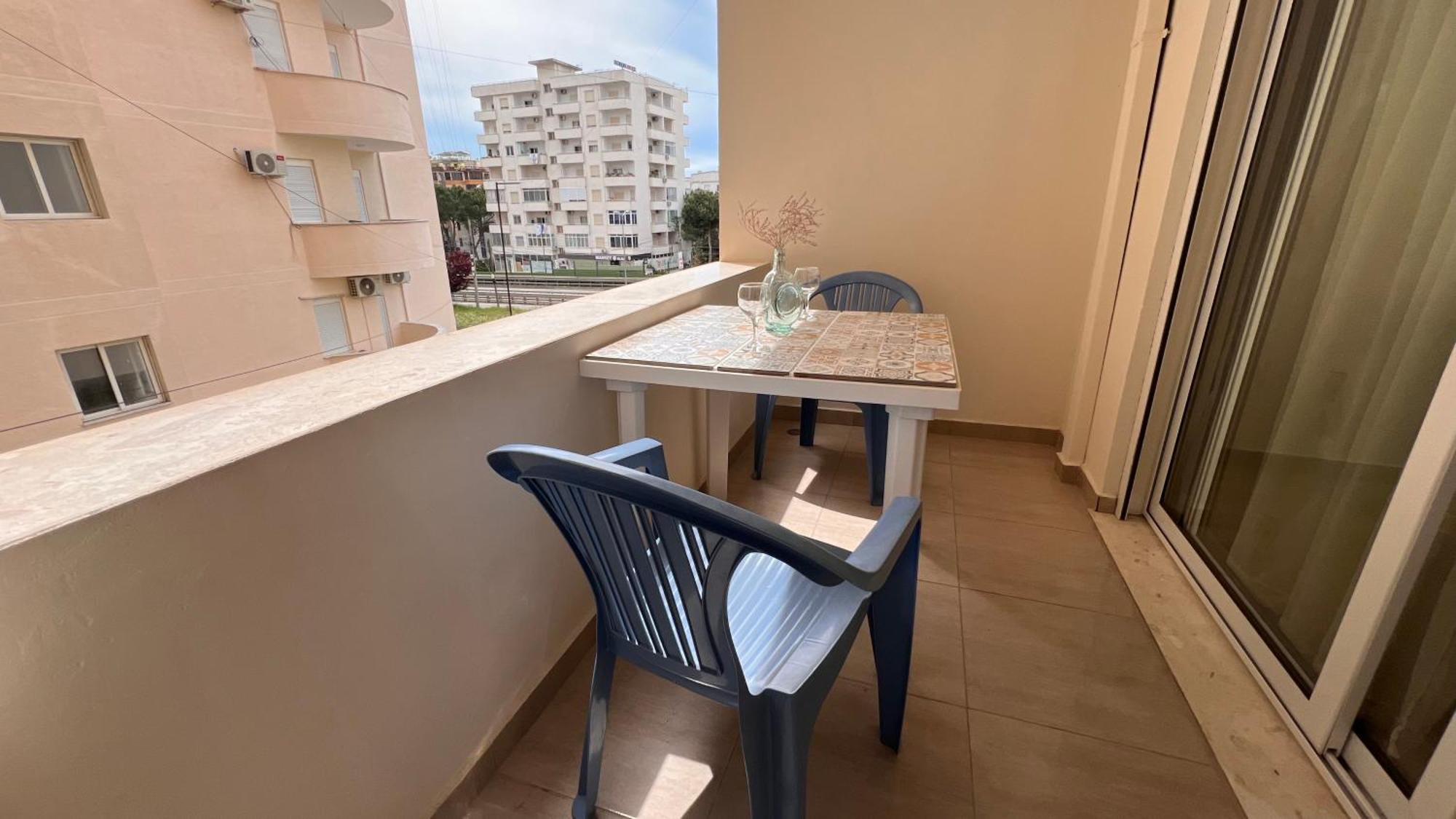 Mire Apartment Durres Bagian luar foto