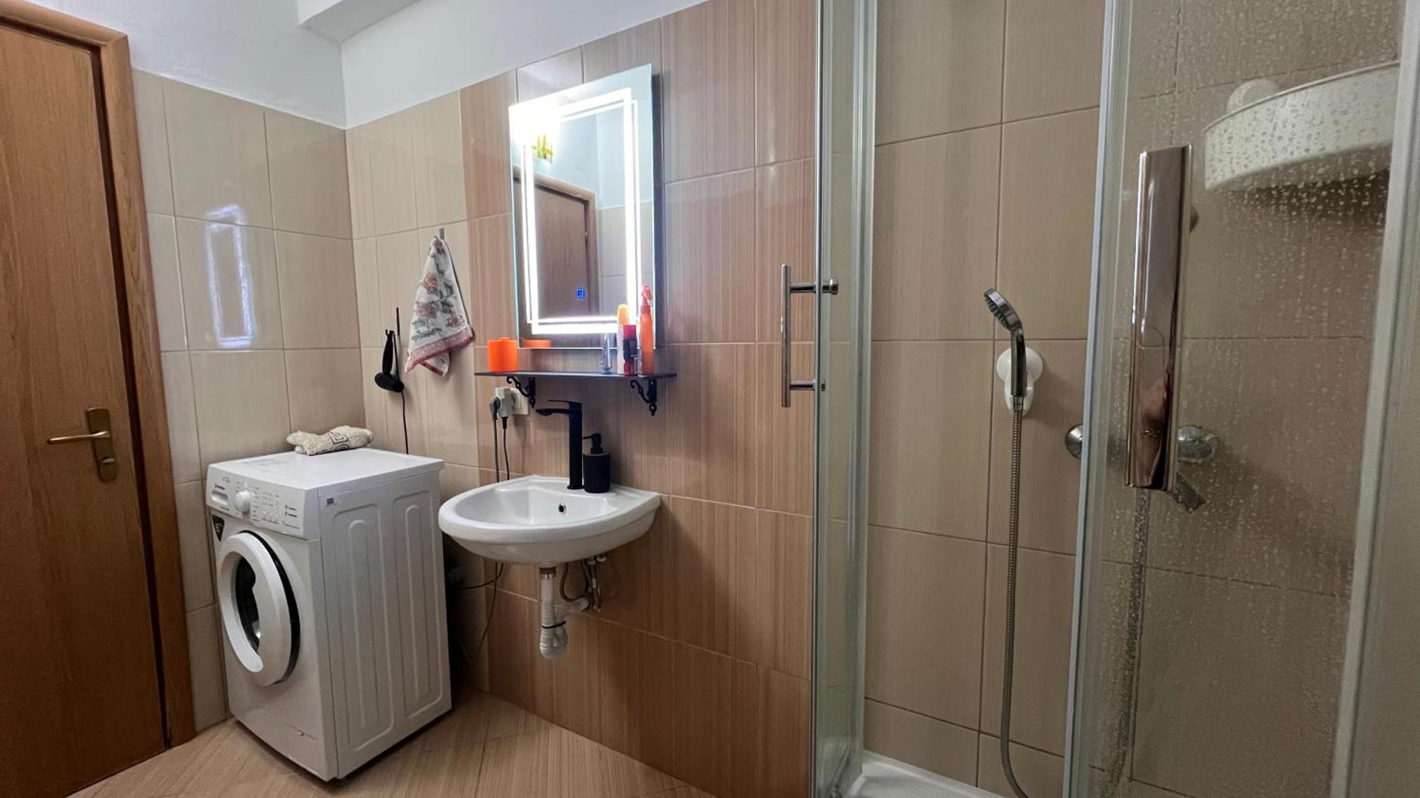 Mire Apartment Durres Bagian luar foto
